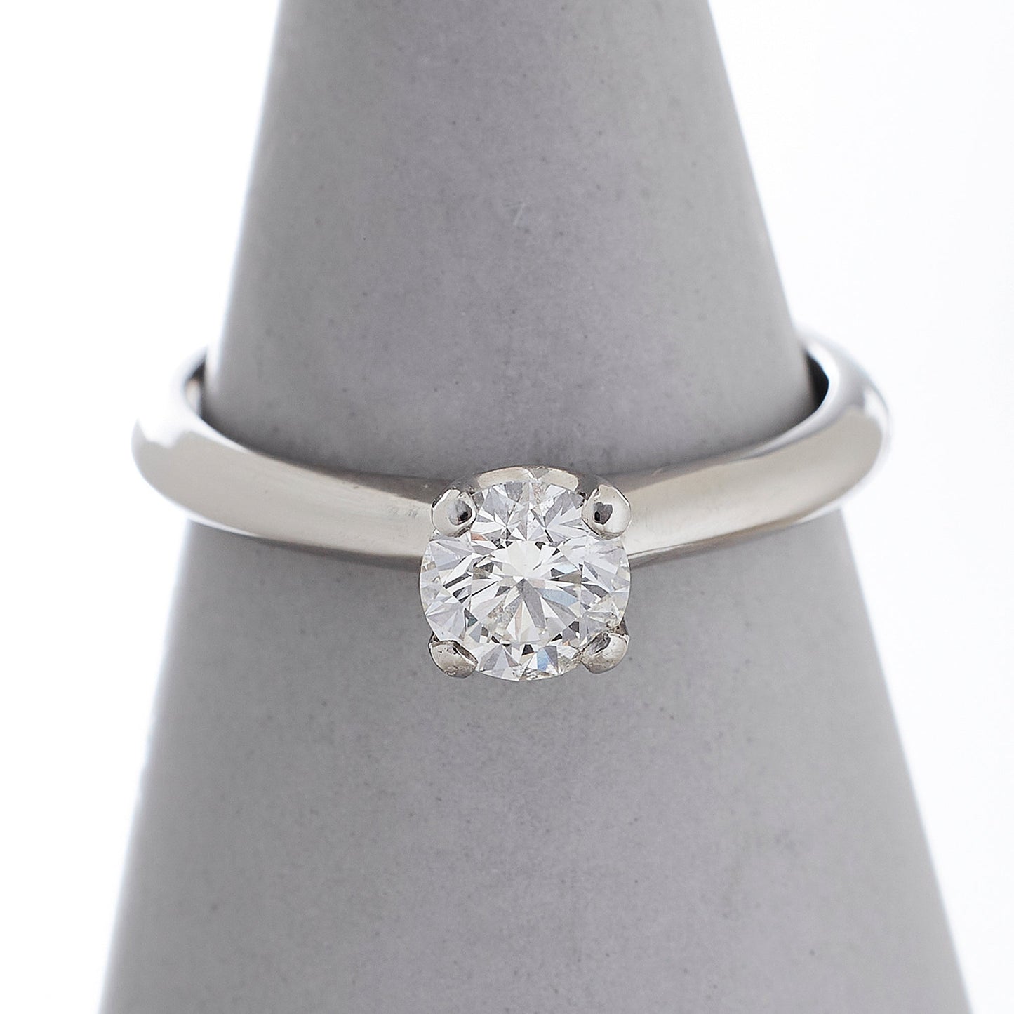 Pre-Owned Platinum 0.71ct Diamond Solitaire Ring