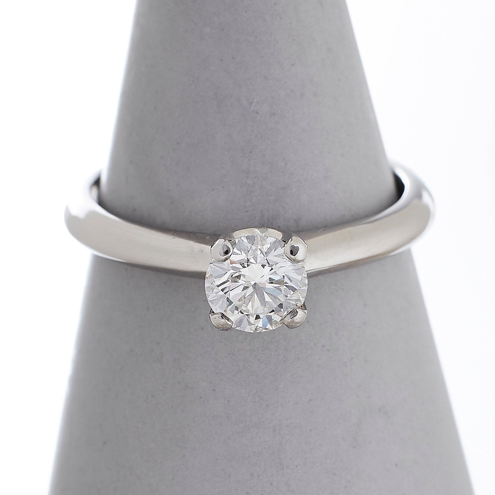 Pre-Owned Platinum 0.71ct Diamond Solitaire Ring