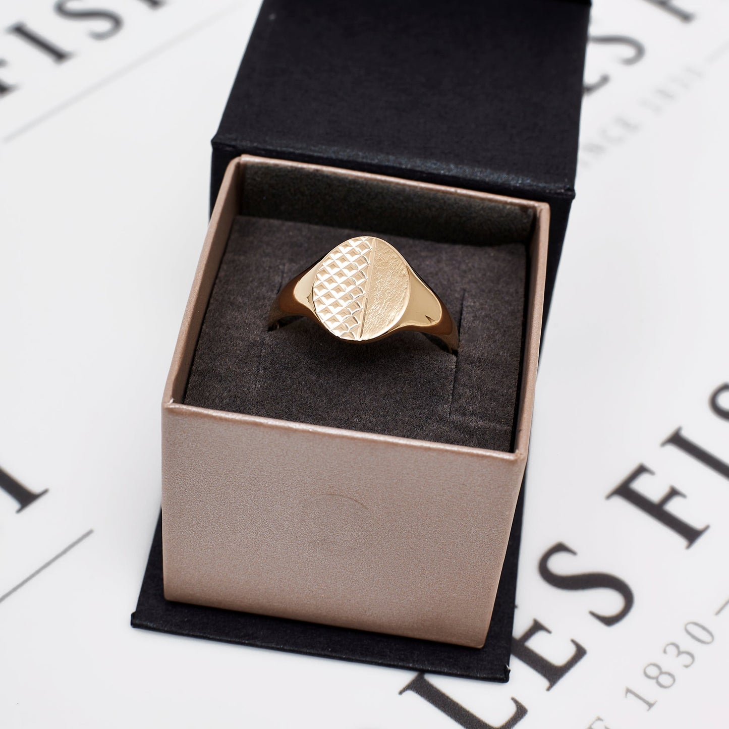 Pre-Owned 9ct Gold Oval Half Pattern Signet Ring