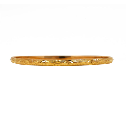 Pre-Owned 22ct Yellow Gold Circle Pattern Engraved Bangle
