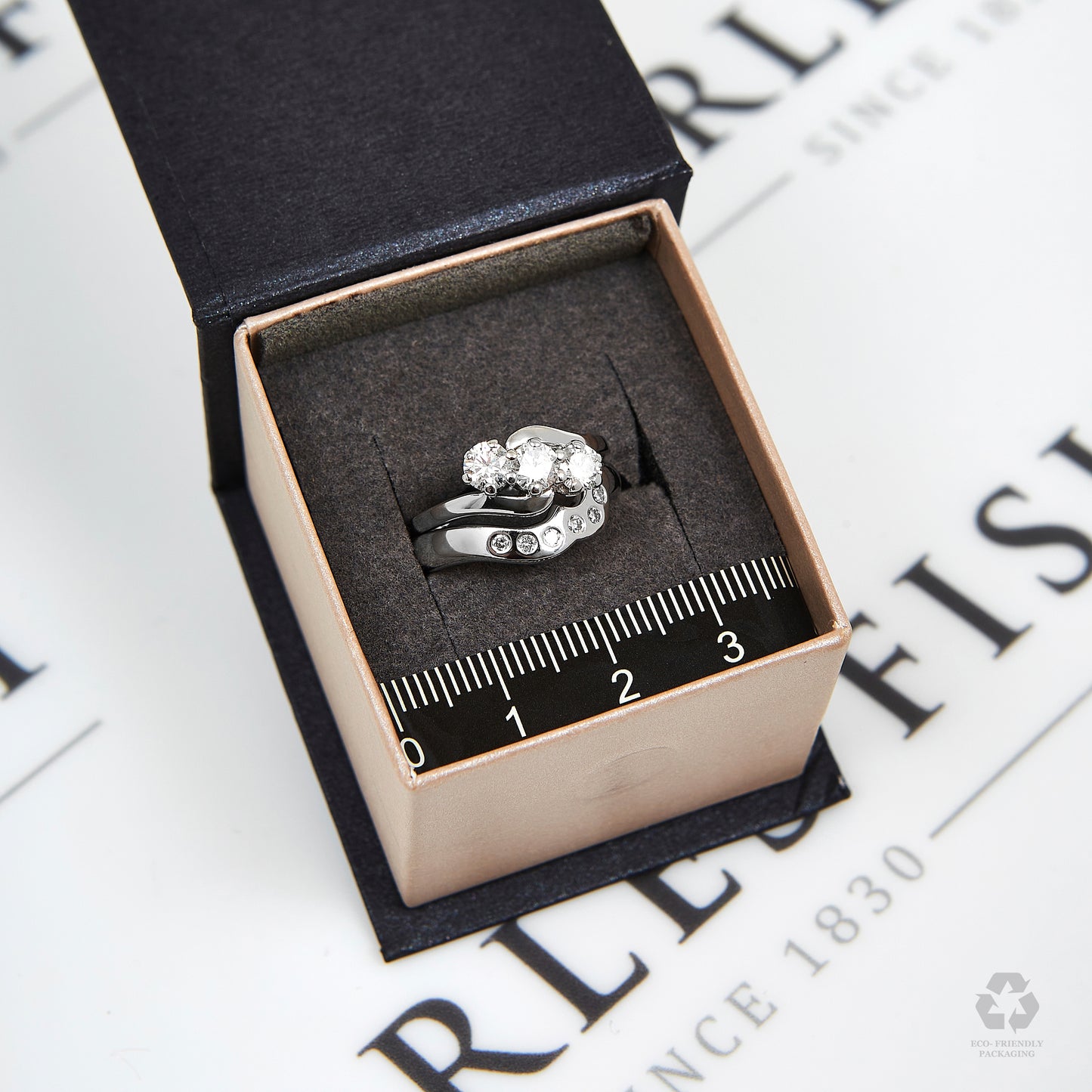 Pre-Owned 18ct White Gold Set of 2 Diamond Contoured Rings