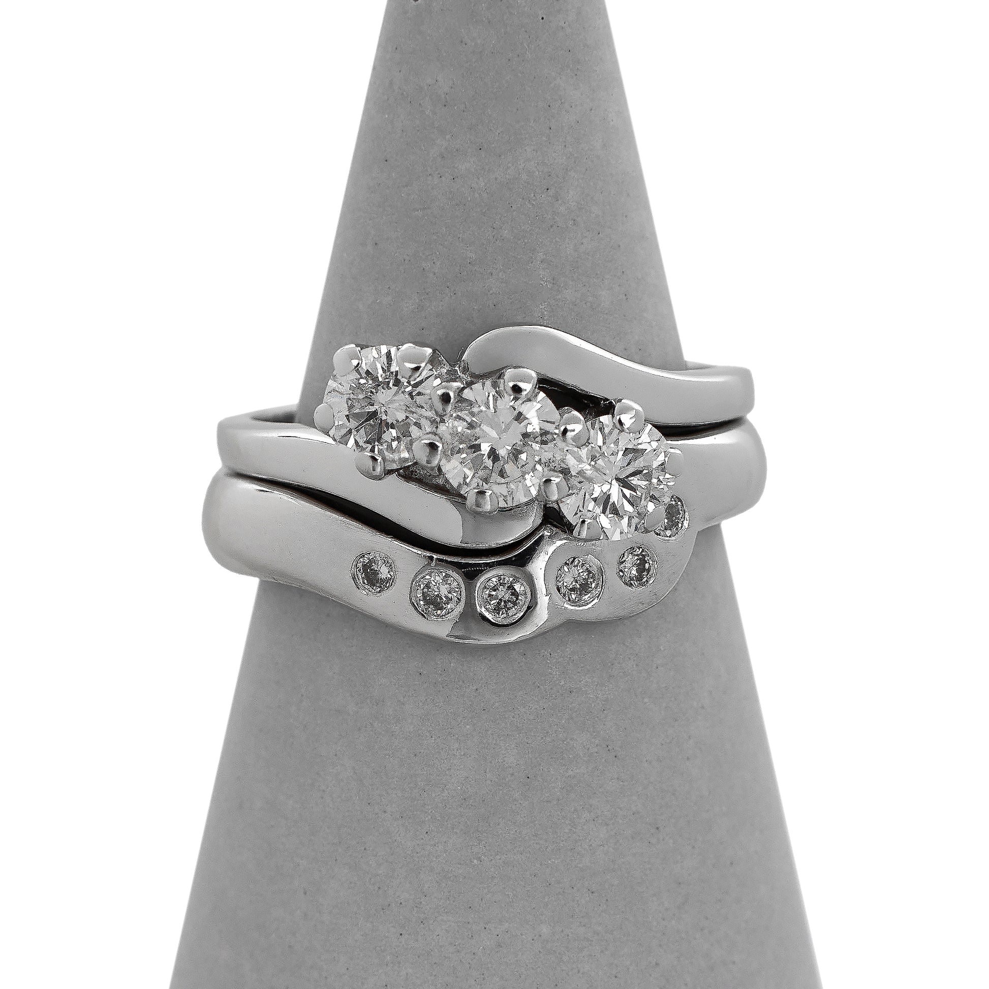 Pre-Owned 18ct White Gold Set of 2 Diamond Contoured Rings