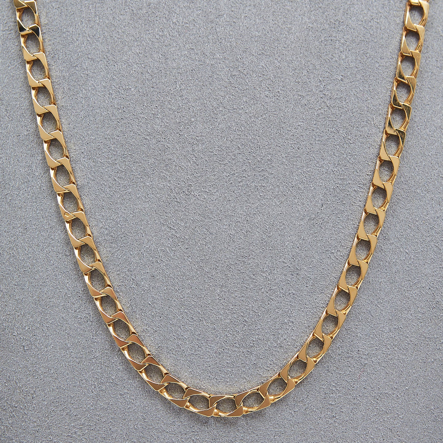 Pre-Owned 9ct Yellow Gold Square Curb Chain Necklace
