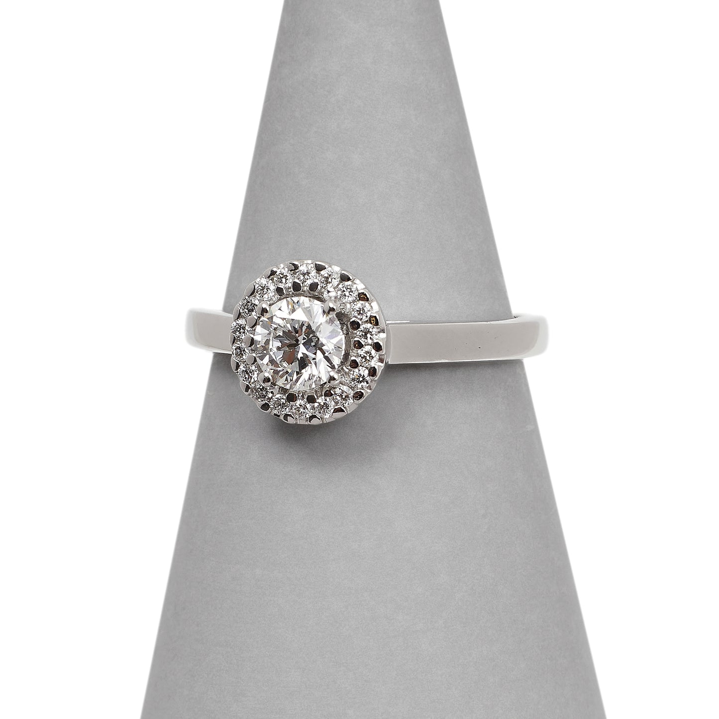 Pre-Owned 18ct White Gold & Diamond Cluster Ring