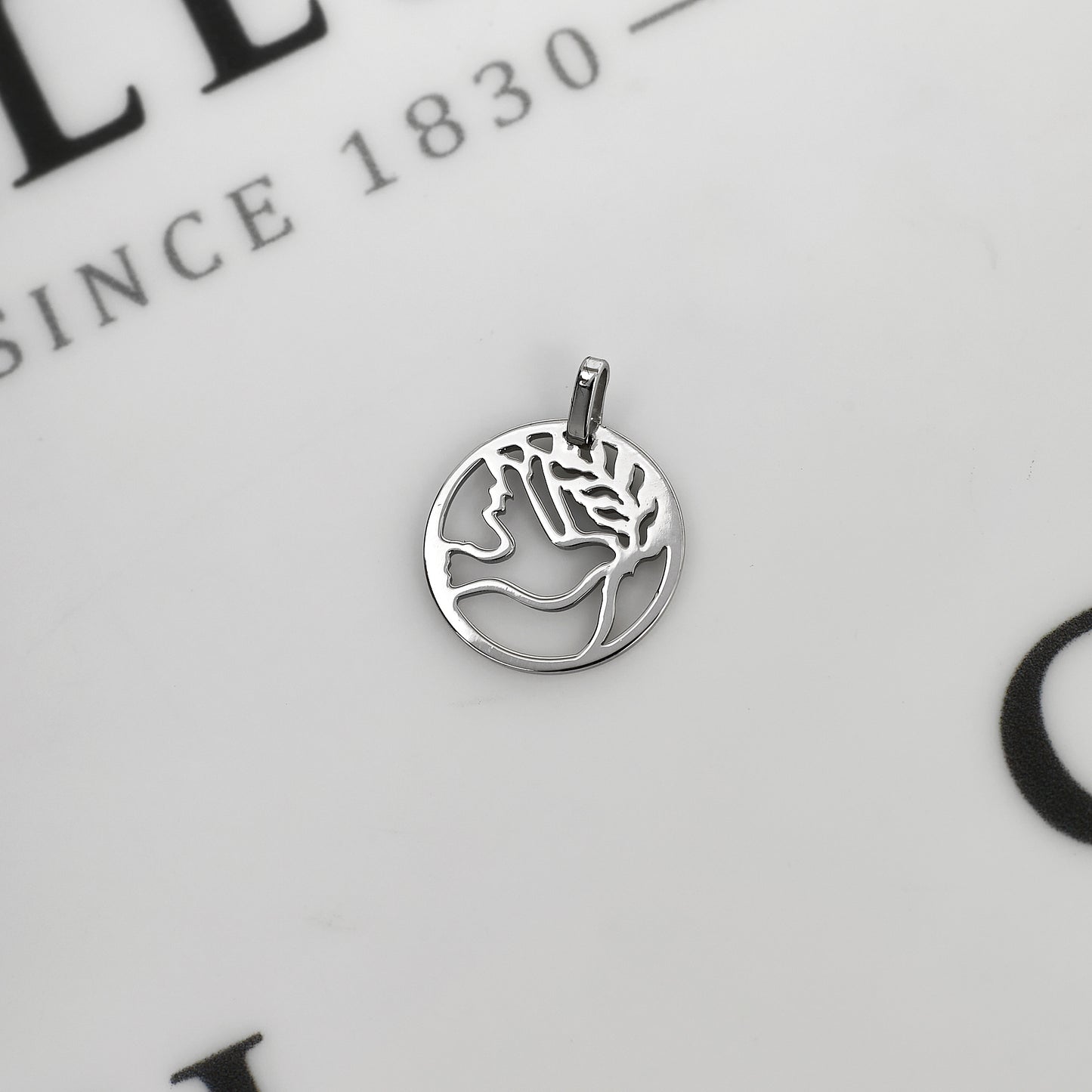 Pre-Owned 9ct White Gold Dove Of Peace Pendant