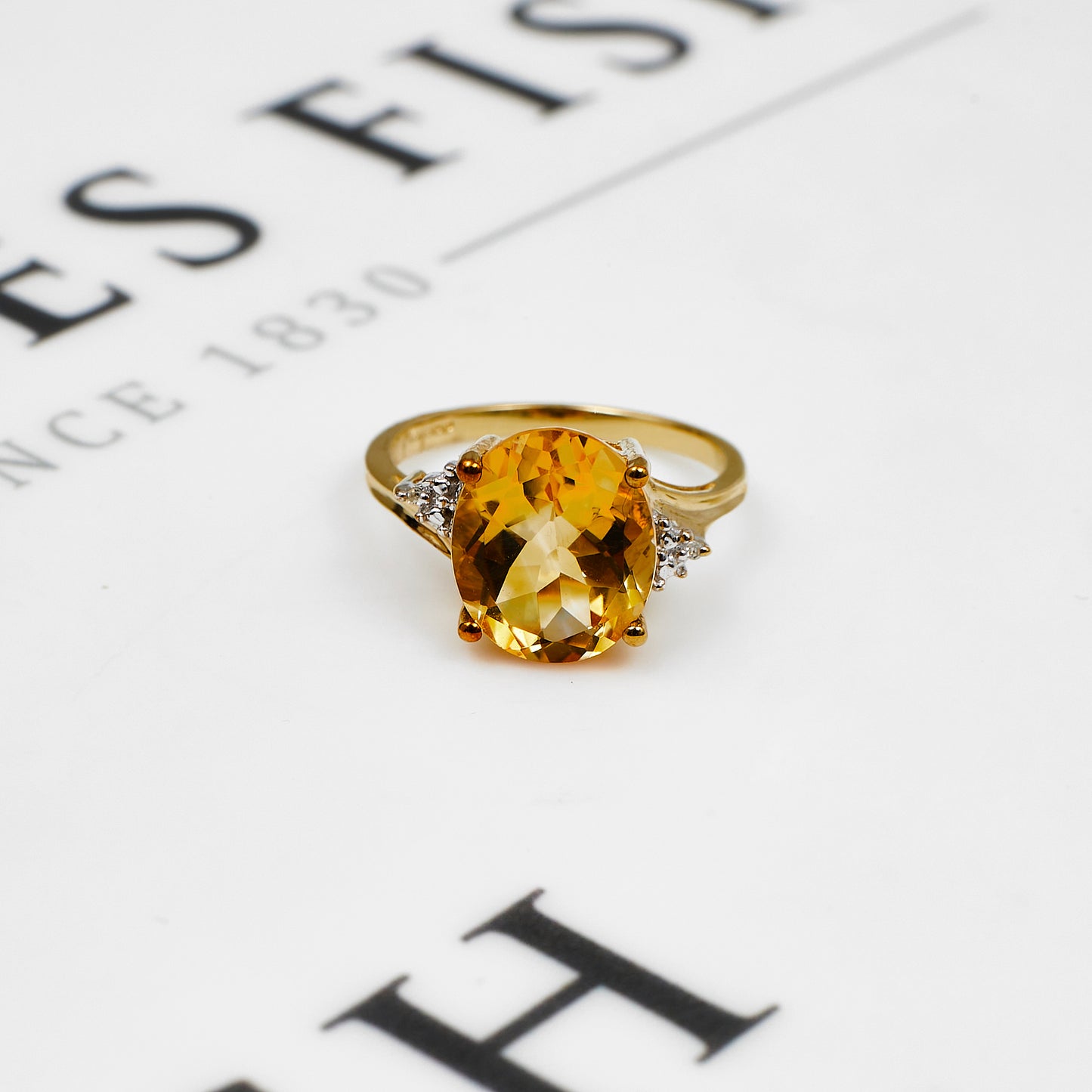 Pre-Owned 9ct Gold Citrine & Diamond Dress Ring