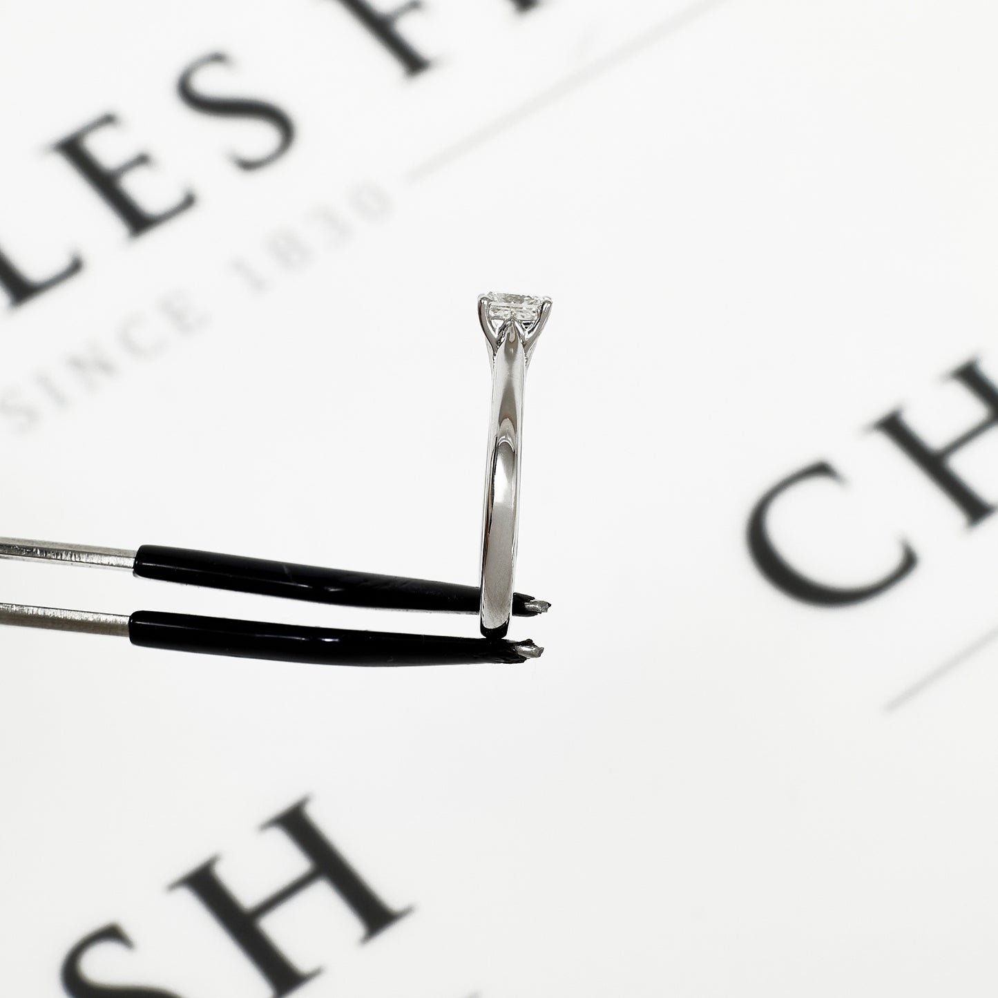 Pre-Owned 18ct White Gold Princess Cut Diamond Ring - Size K