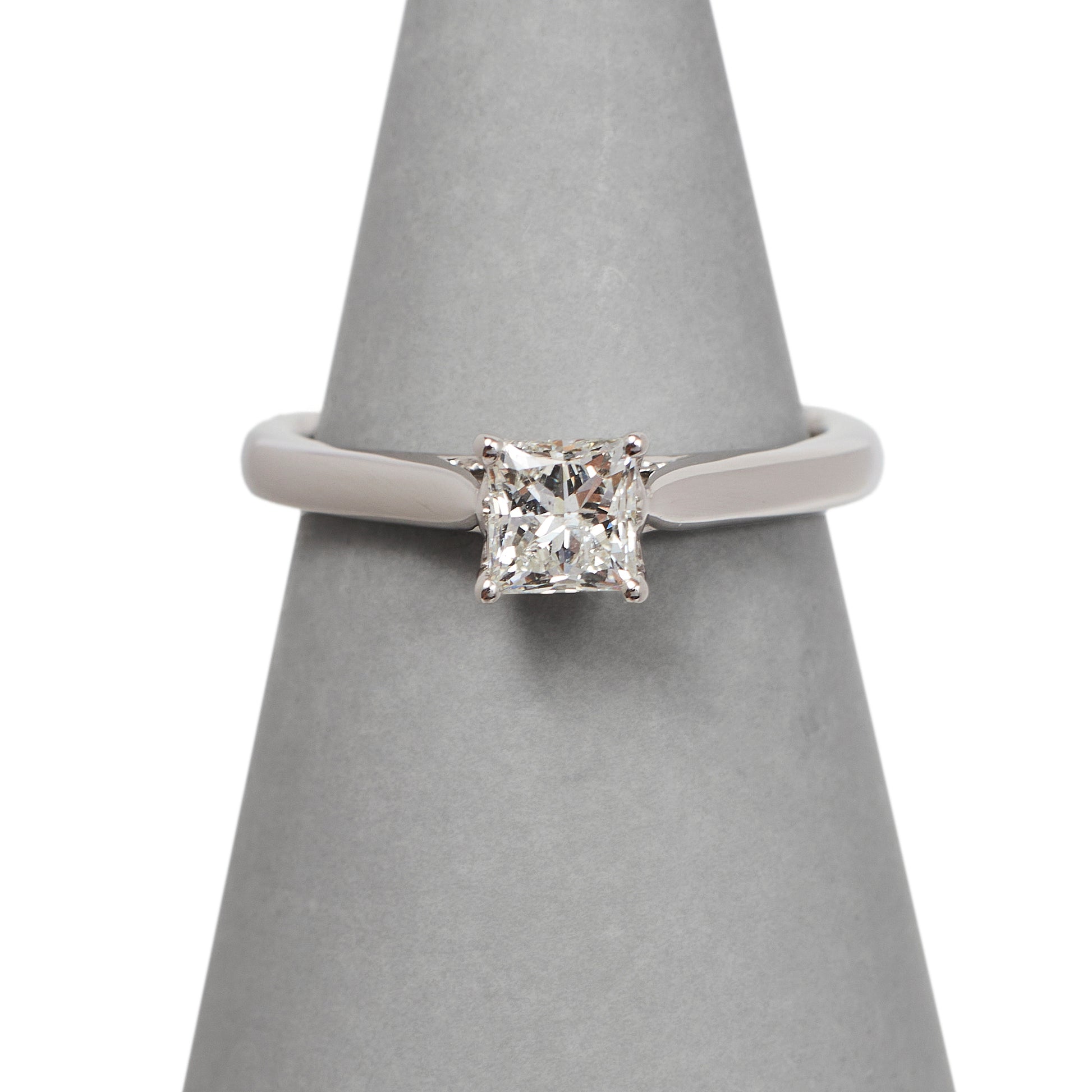 Pre-Owned 18ct White Gold Princess Cut Diamond Ring - Size K