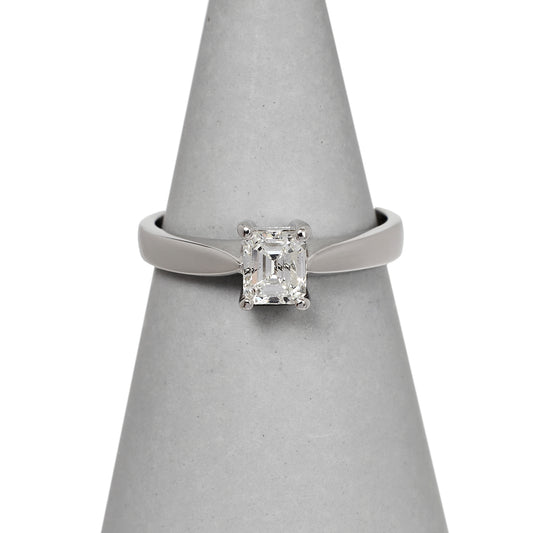 Pre-Owned 18ct White Gold Emerald Diamond Ring - Size K.5