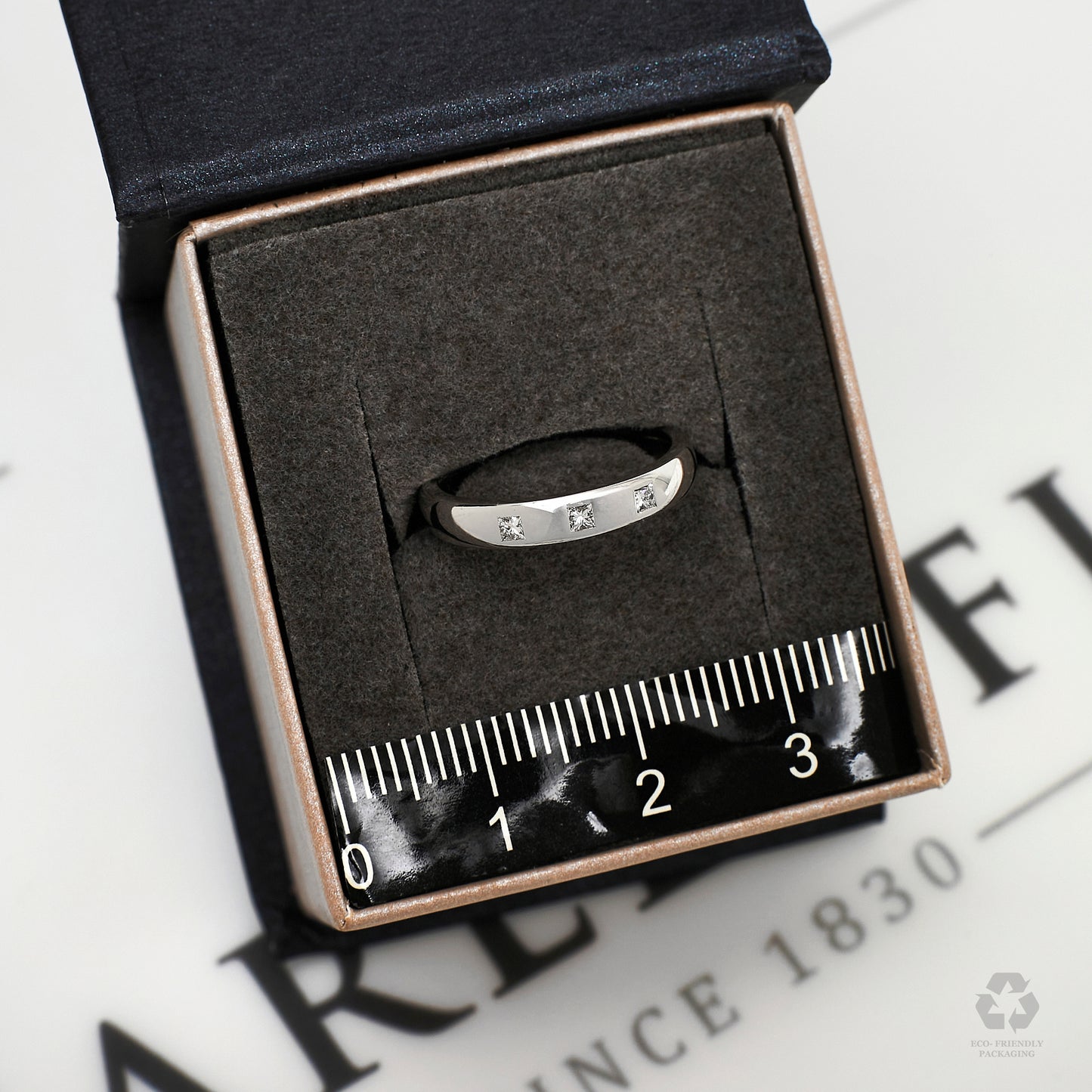 Pre-Owned 9ct Gold Triple Princess Cut Diamond Band Ring