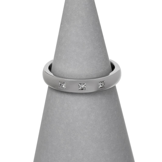 Pre-Owned 9ct Gold Triple Princess Cut Diamond Band Ring