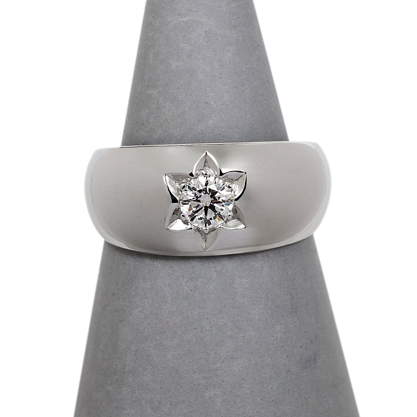 Pre-Owned 14ct White Gold Gypsy Set Diamond Band Ring