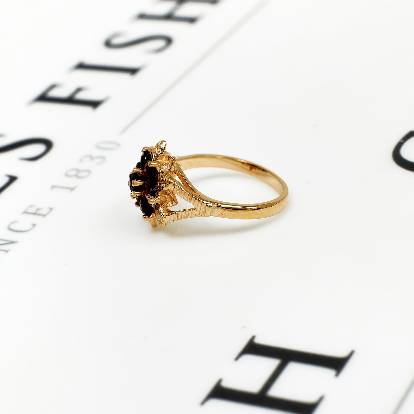 Pre-Owned 9ct Gold 7 Garnet Cluster Flower Ring