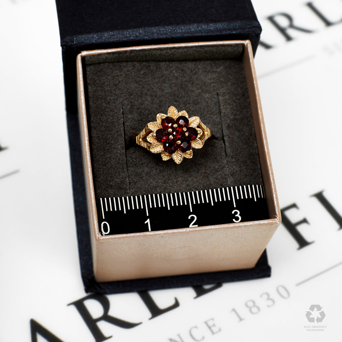 Pre-Owned 9ct Gold 7 Garnet Cluster Flower Ring