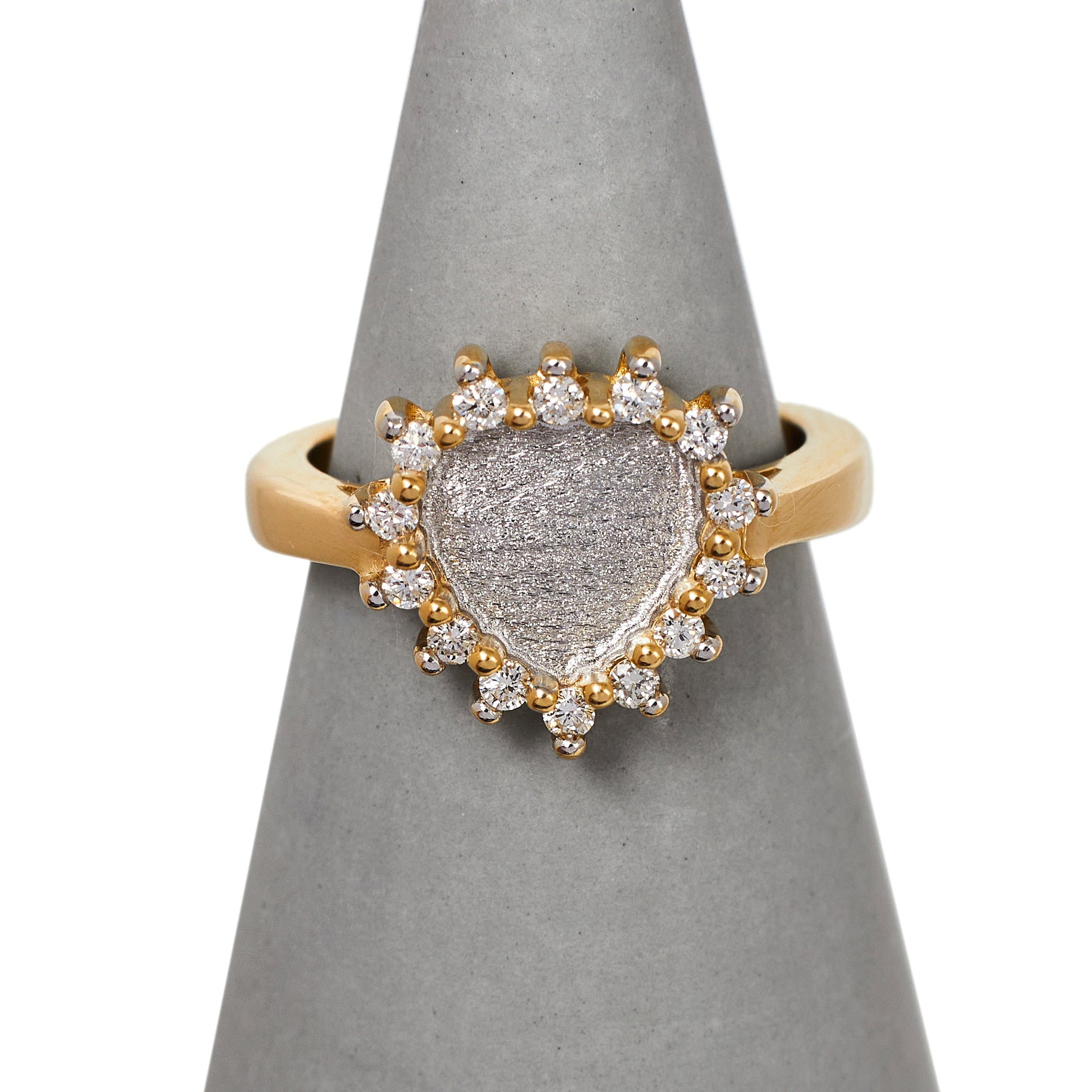 Pre-Owned 9ct Gold Diamond Framed Heart Ring
