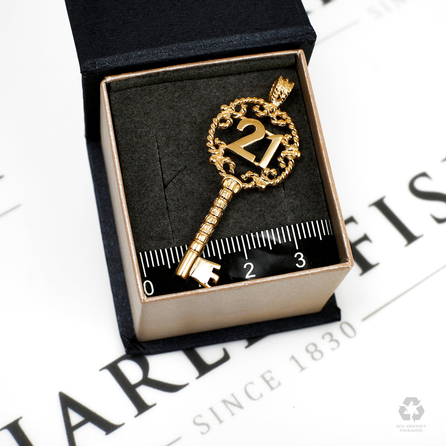 Pre-Owned 9ct Gold 21 Key Pendant