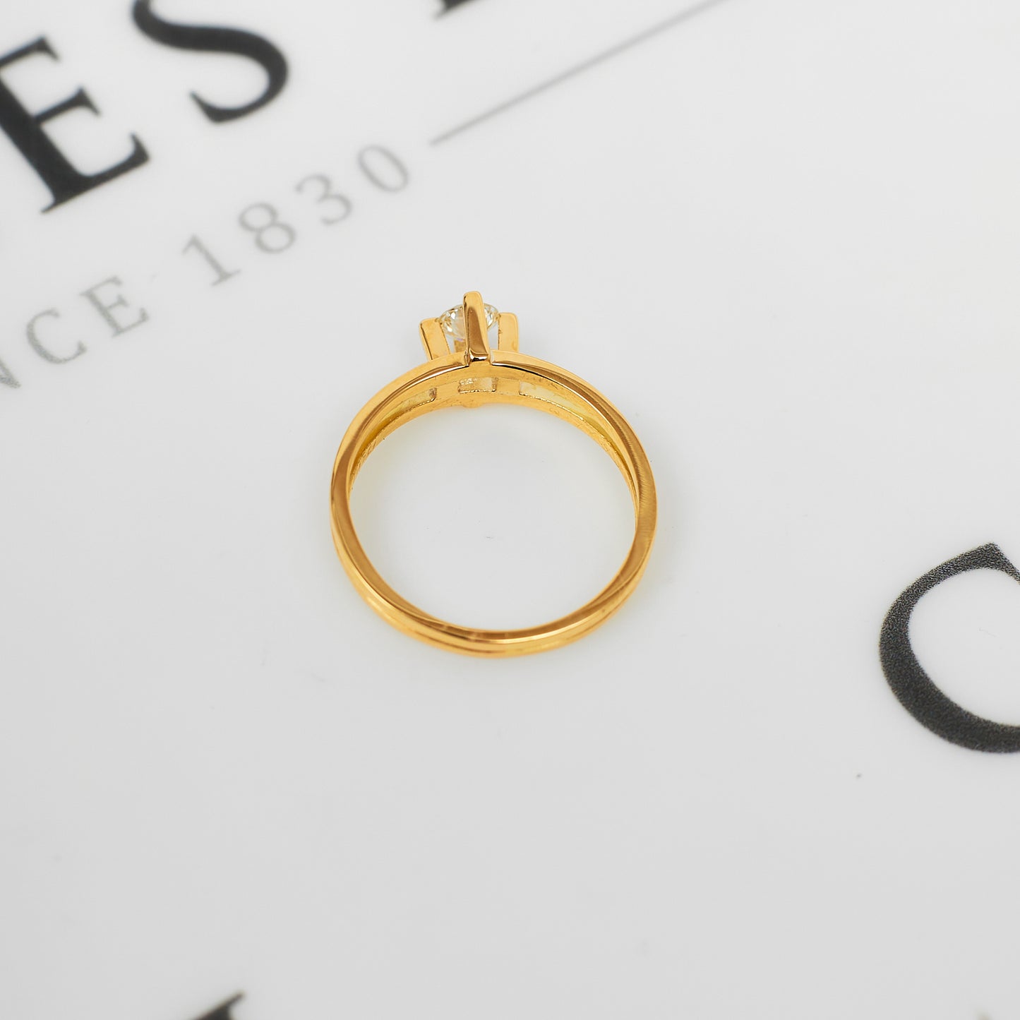 Pre-Owned 18ct Gold Diamond Solitaire Split Band Ring