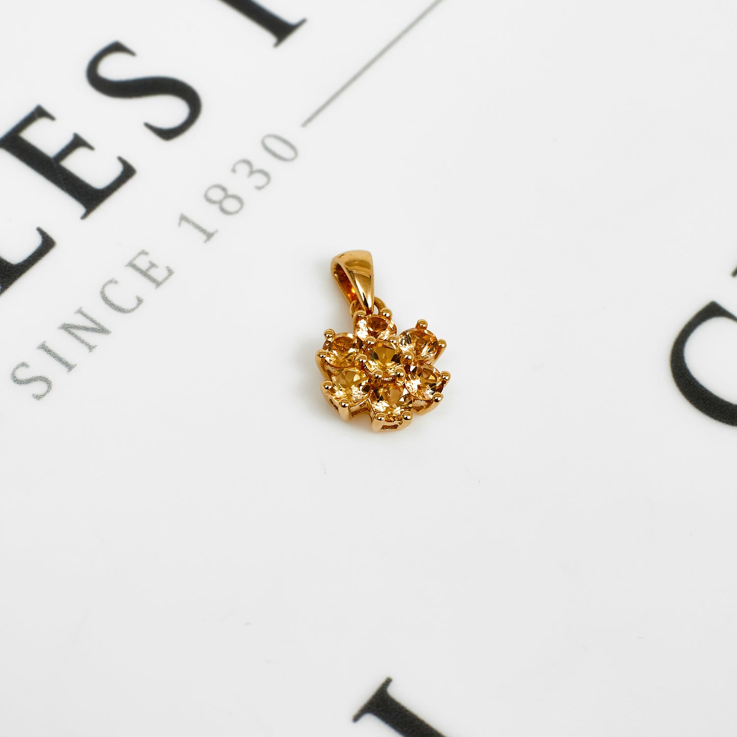 Pre-Owned 9ct Gold Citrine Flower Pendant
