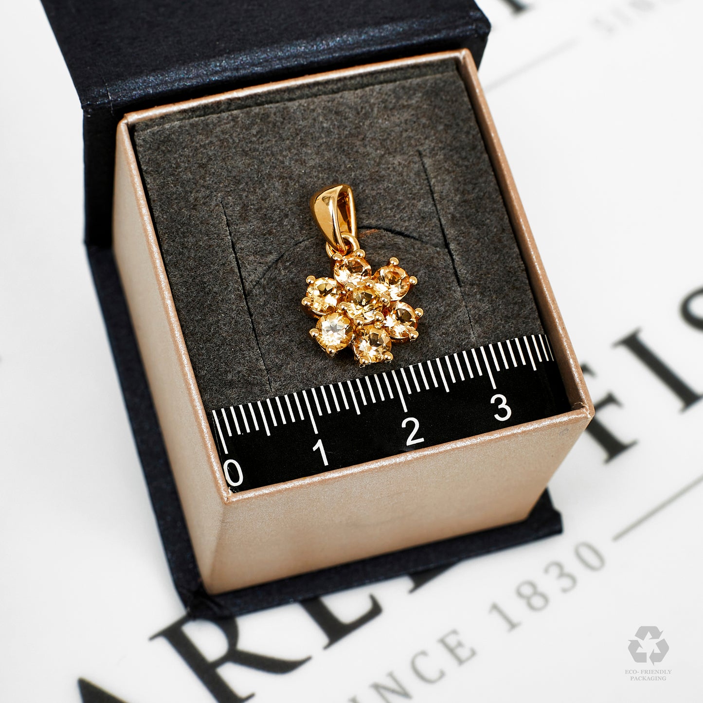 Pre-Owned 9ct Gold Citrine Flower Pendant