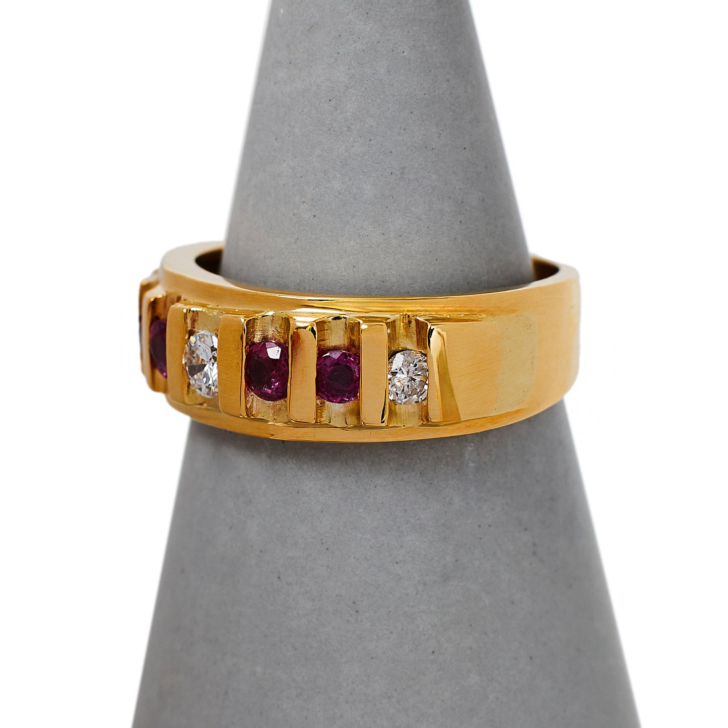 Pre-Owned 18ct Gold 4 Ruby & 3 Diamond Band Ring
