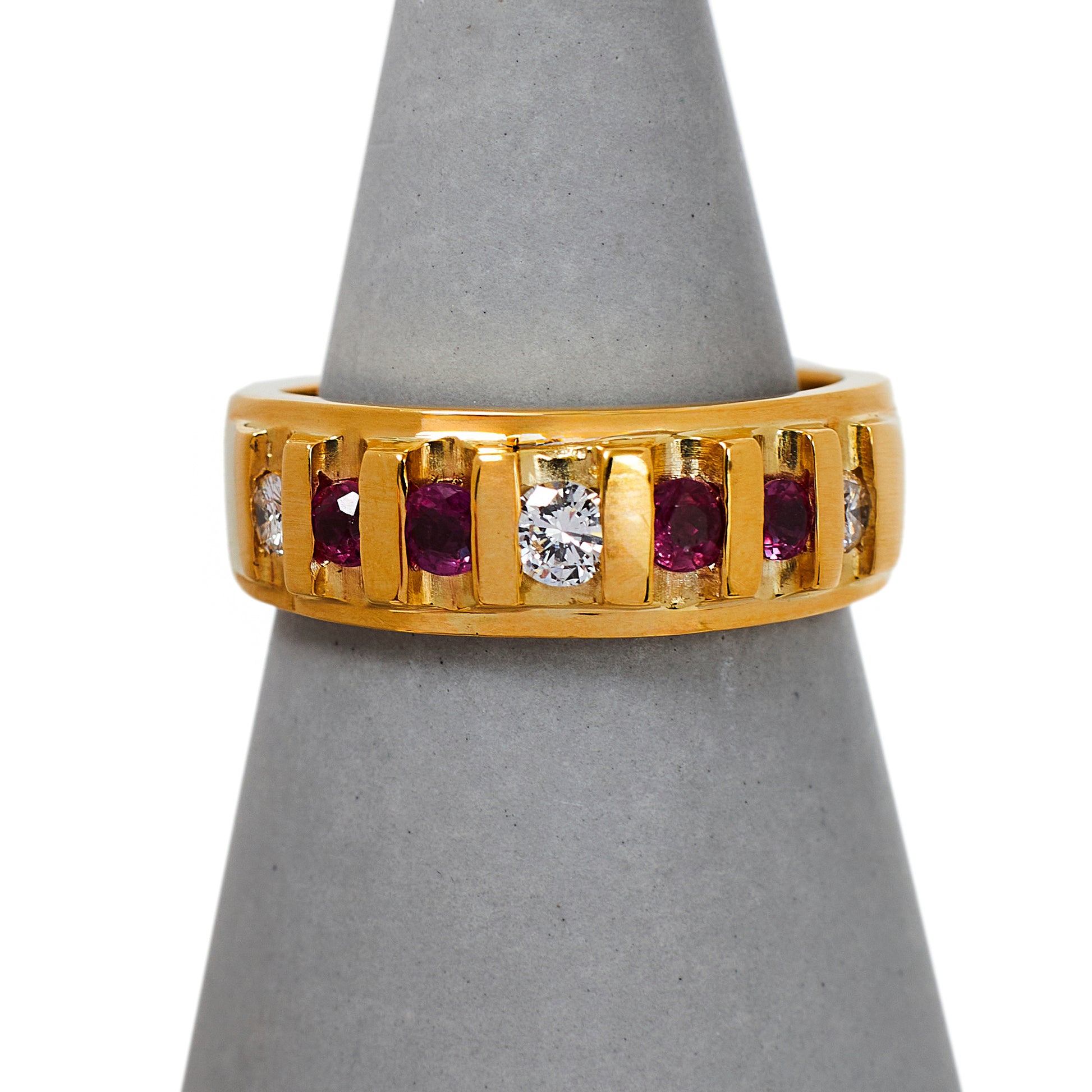 Pre-Owned 18ct Gold 4 Ruby & 3 Diamond Band Ring