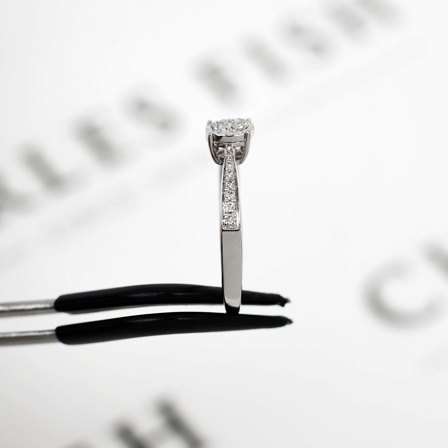 Pre-Owned White 9ct Gold Illusion Set Diamond Ring