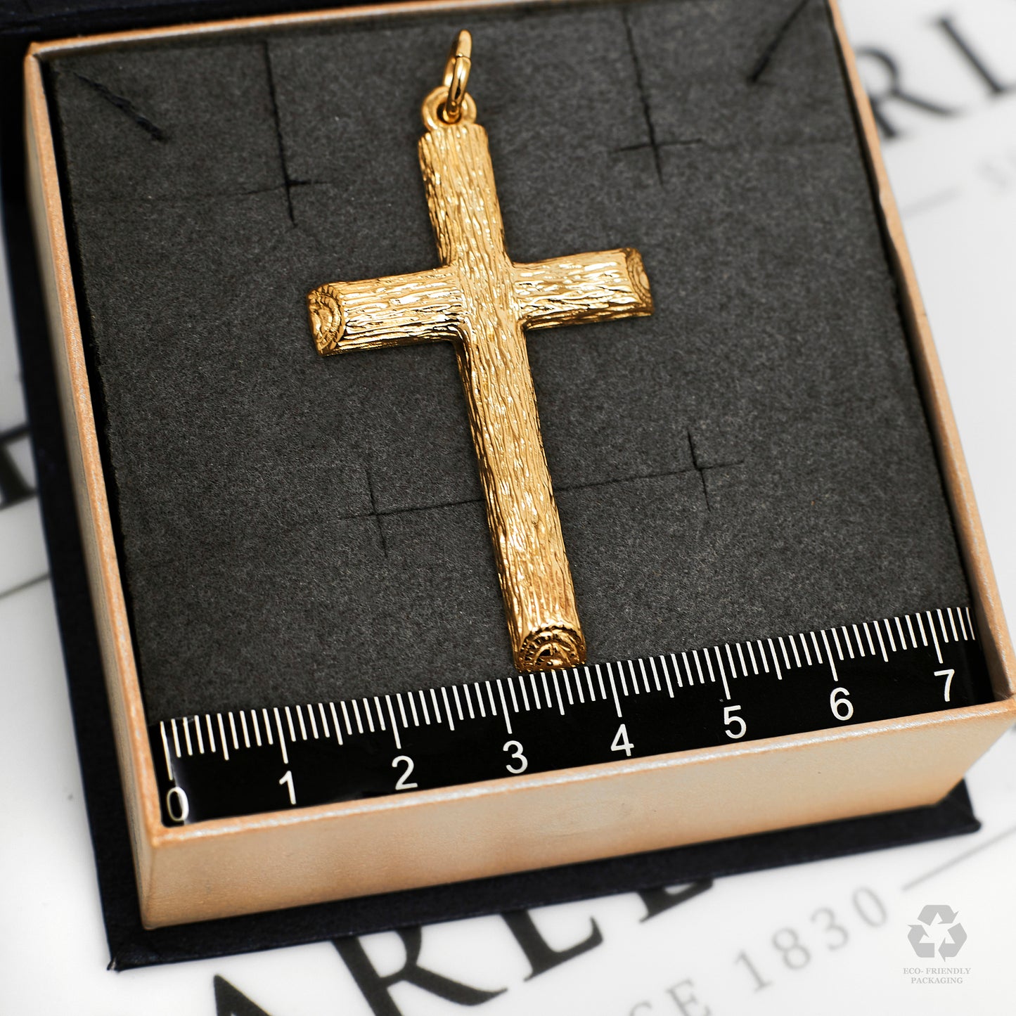 Pre-Owned 9ct Gold Barked Cross Pendant