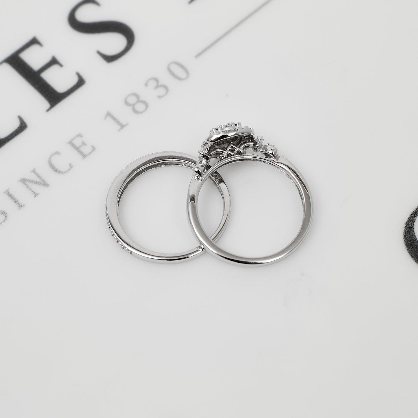 Pre-Owned 9ct White Gold 2 Piece Diamond Ring Wedding Set