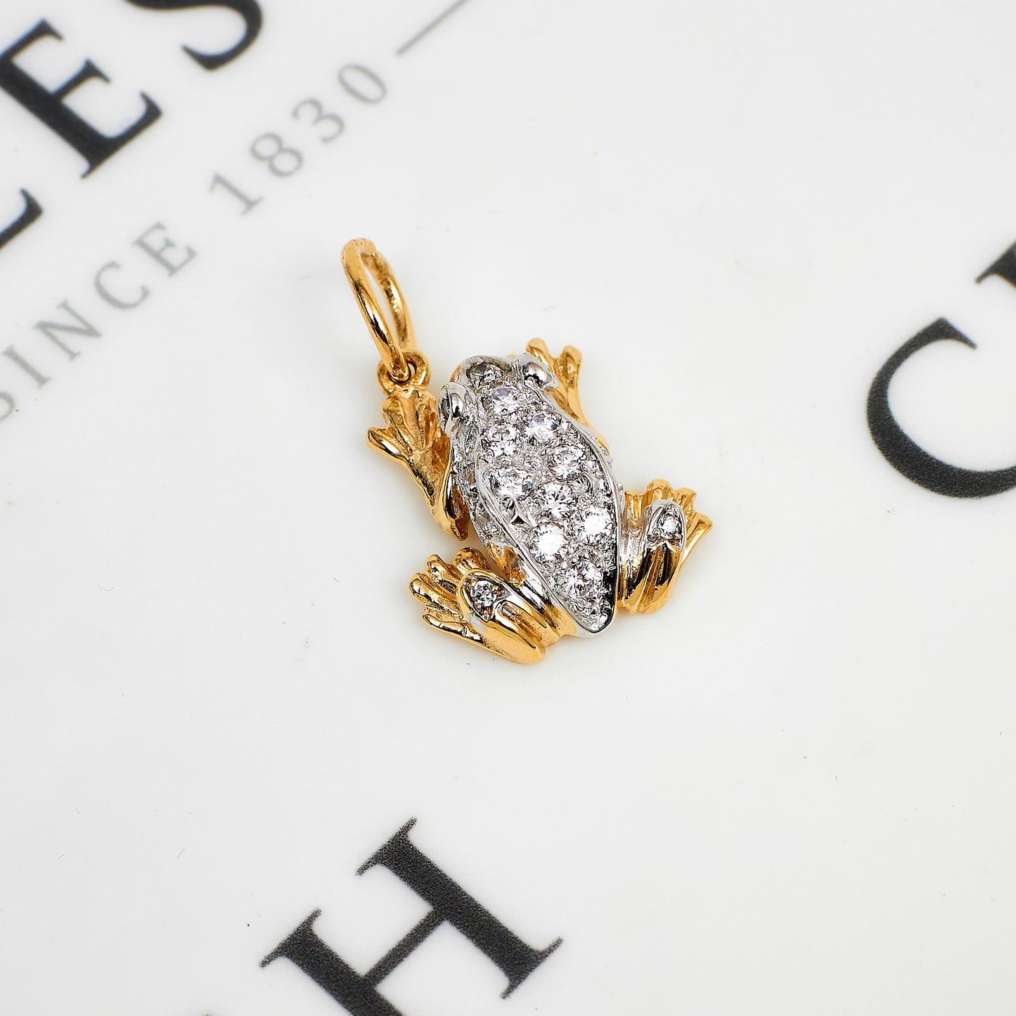 Pre-Owned 2 Tone 9ct Gold & CZ Frog Pendant