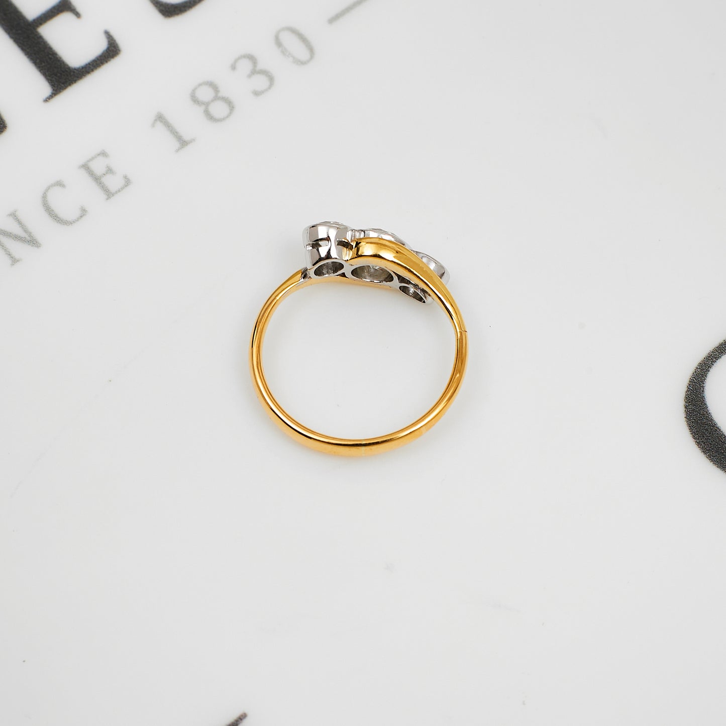 Pre-Owned 18ct Gold 3 Diamond Twist Design Ring Size G