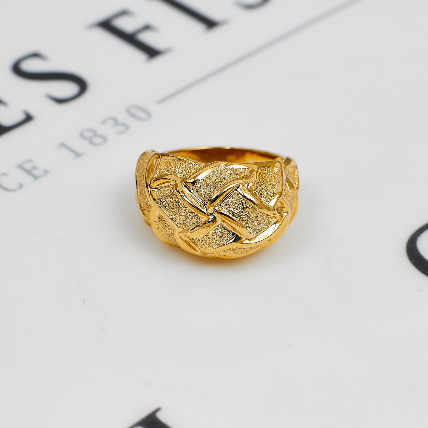 Pre-Owned 14ct Gold Barked Plait Design Bump Ring Size M.5