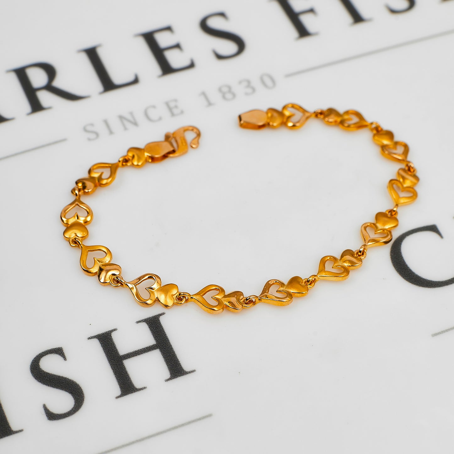 Pre-Owned 22ct Gold Childs Heart Design Bracelet 6.5 Inch