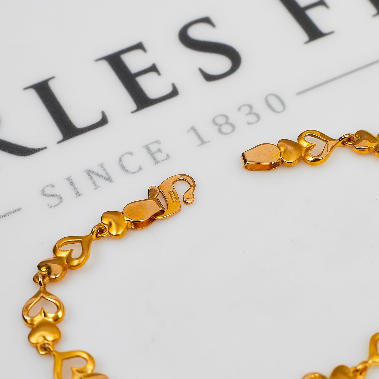 Pre-Owned 22ct Gold Childs Heart Design Bracelet 6.5 Inch