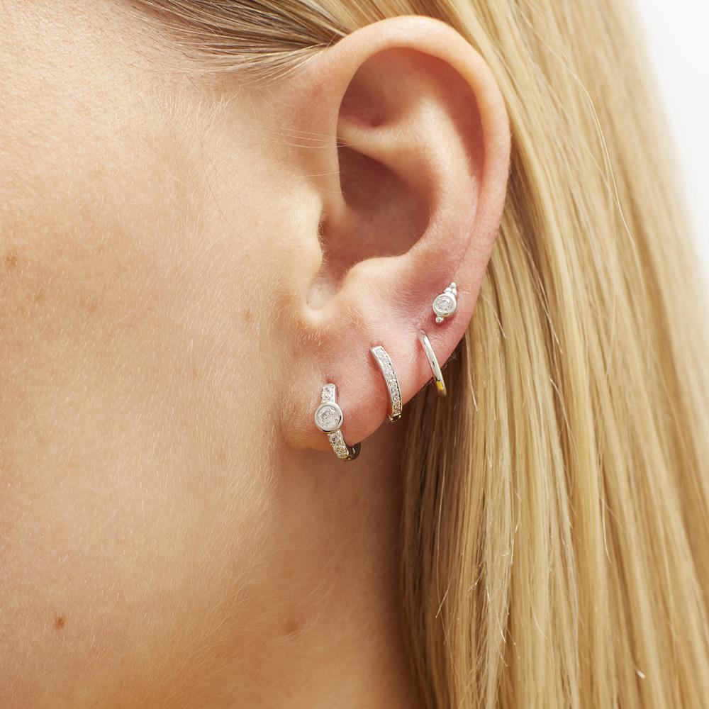 Achara Round Zirconia Small Huggie Earrings