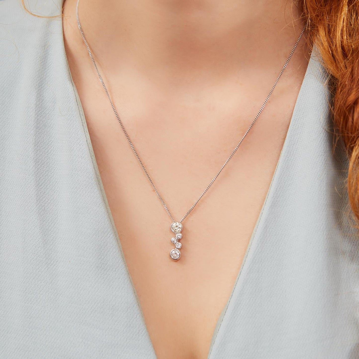 Pre-Owned White Gold 5 Diamond Drop Pendant Necklace