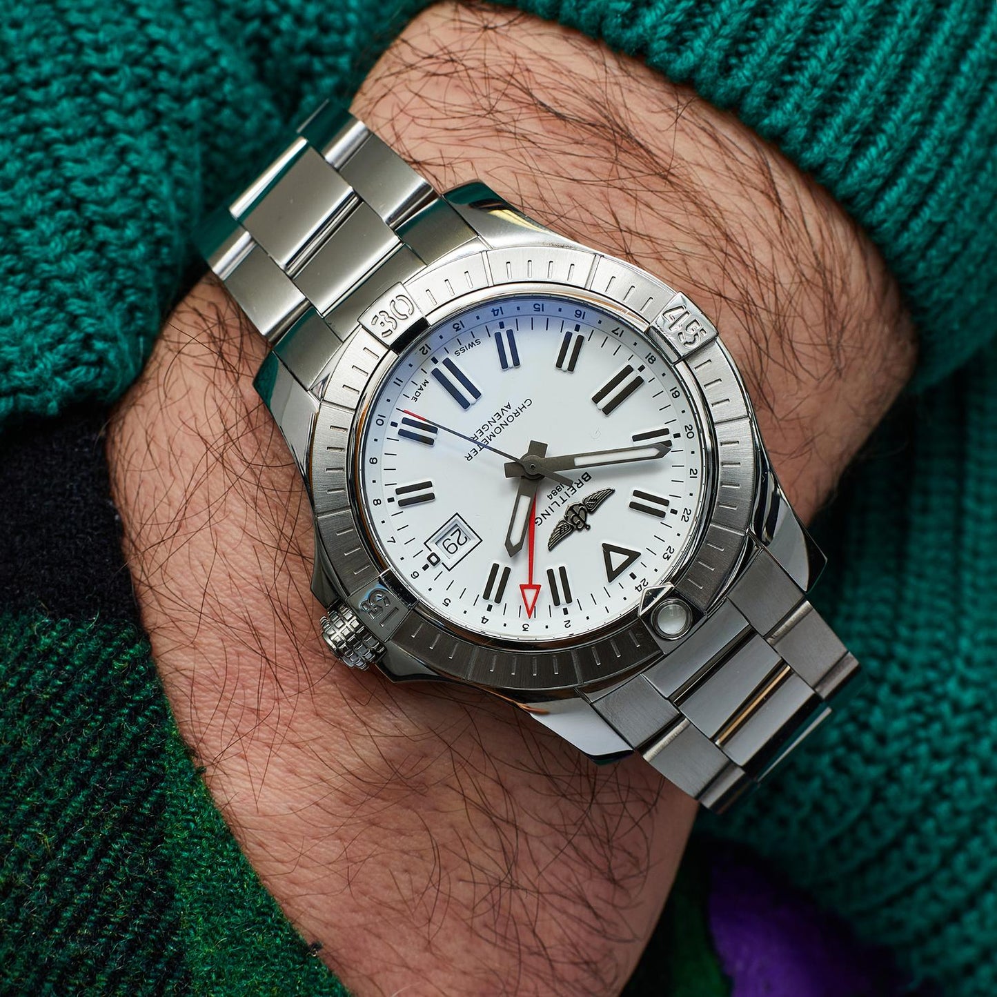 Pre-Owned Breitling Avenger GMT43 A32397101A1A1