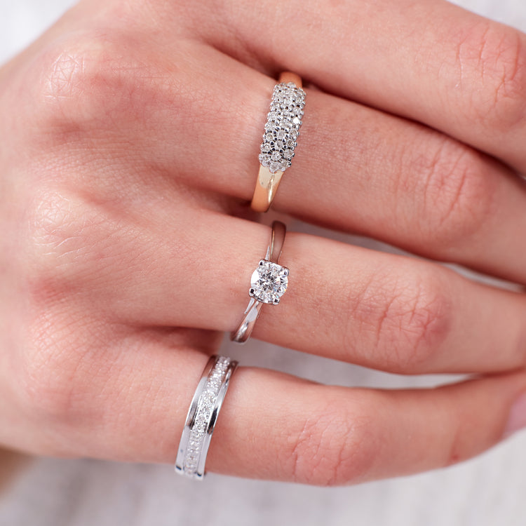 Second hand wedding ring
