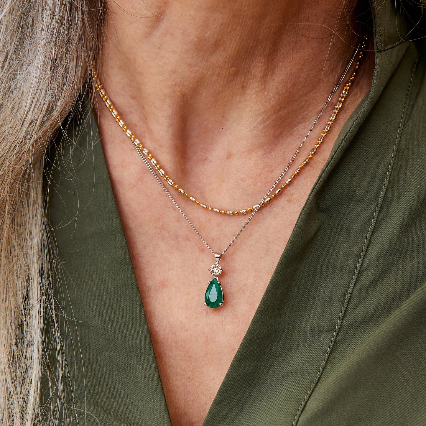 Pre-Owned 18ct White Gold Emerald & Diamond Necklace