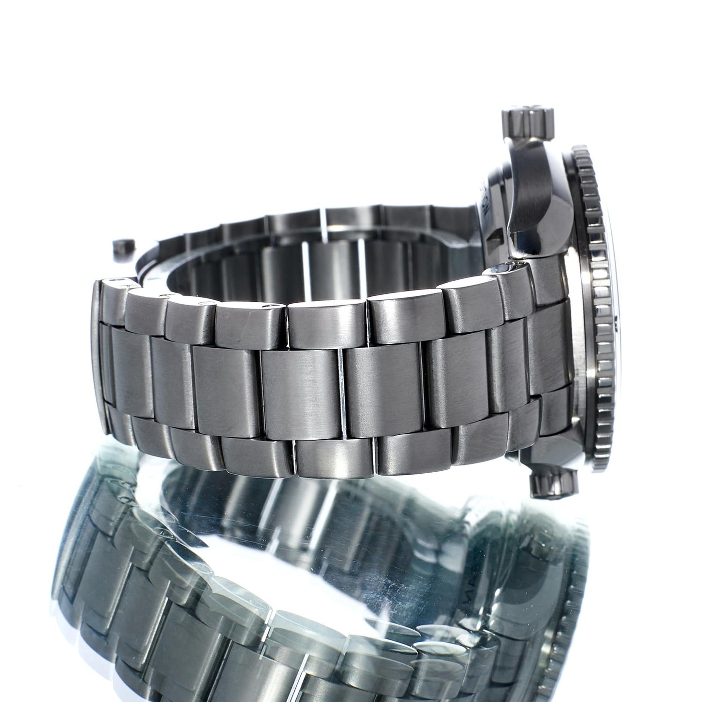 Pre-Owned Omega Seamaster Planet Ocean Skyfall 23230422101004