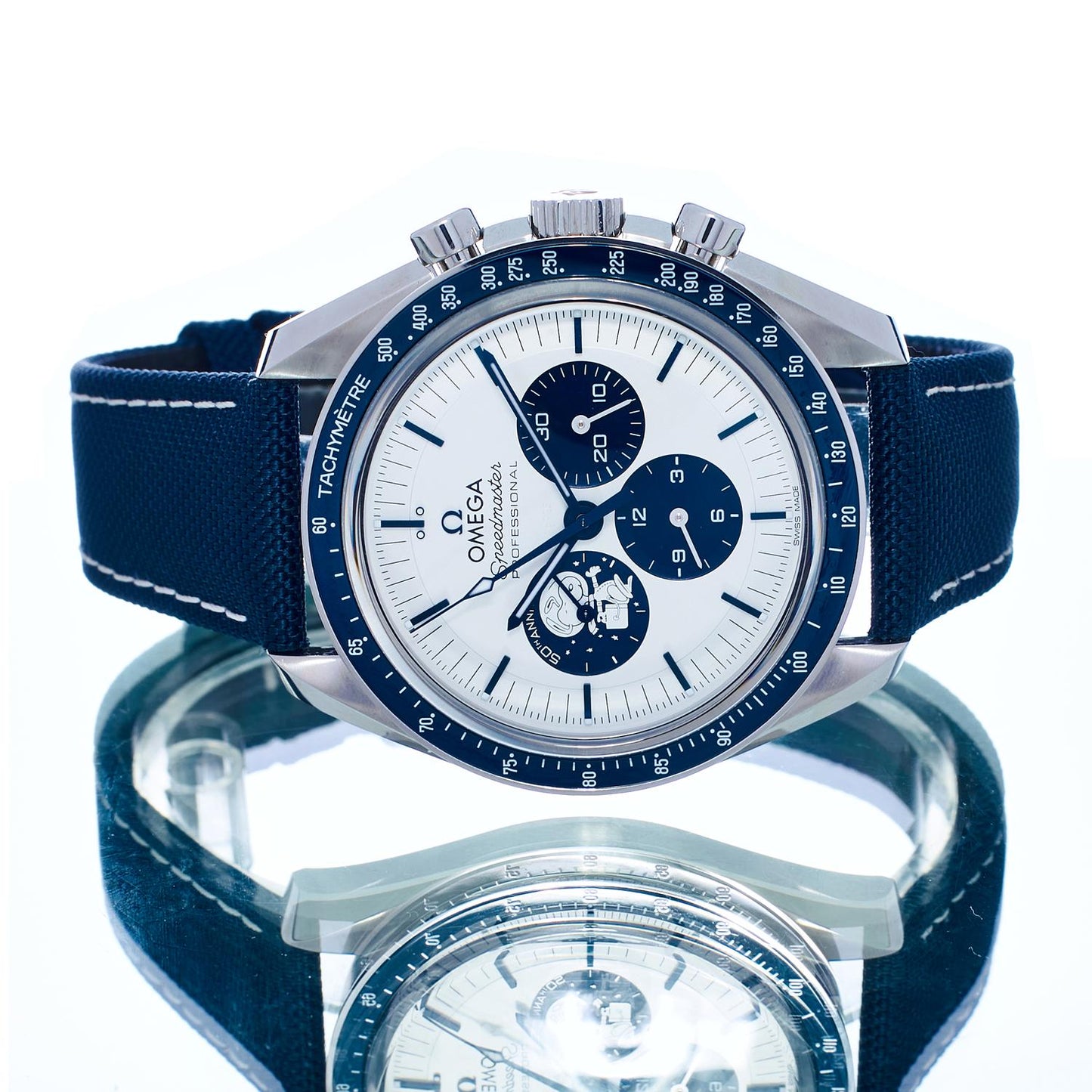 Pre-Owned Omega Speedmaster Silver Snoopy Award 50th Anniversary 31032425002001