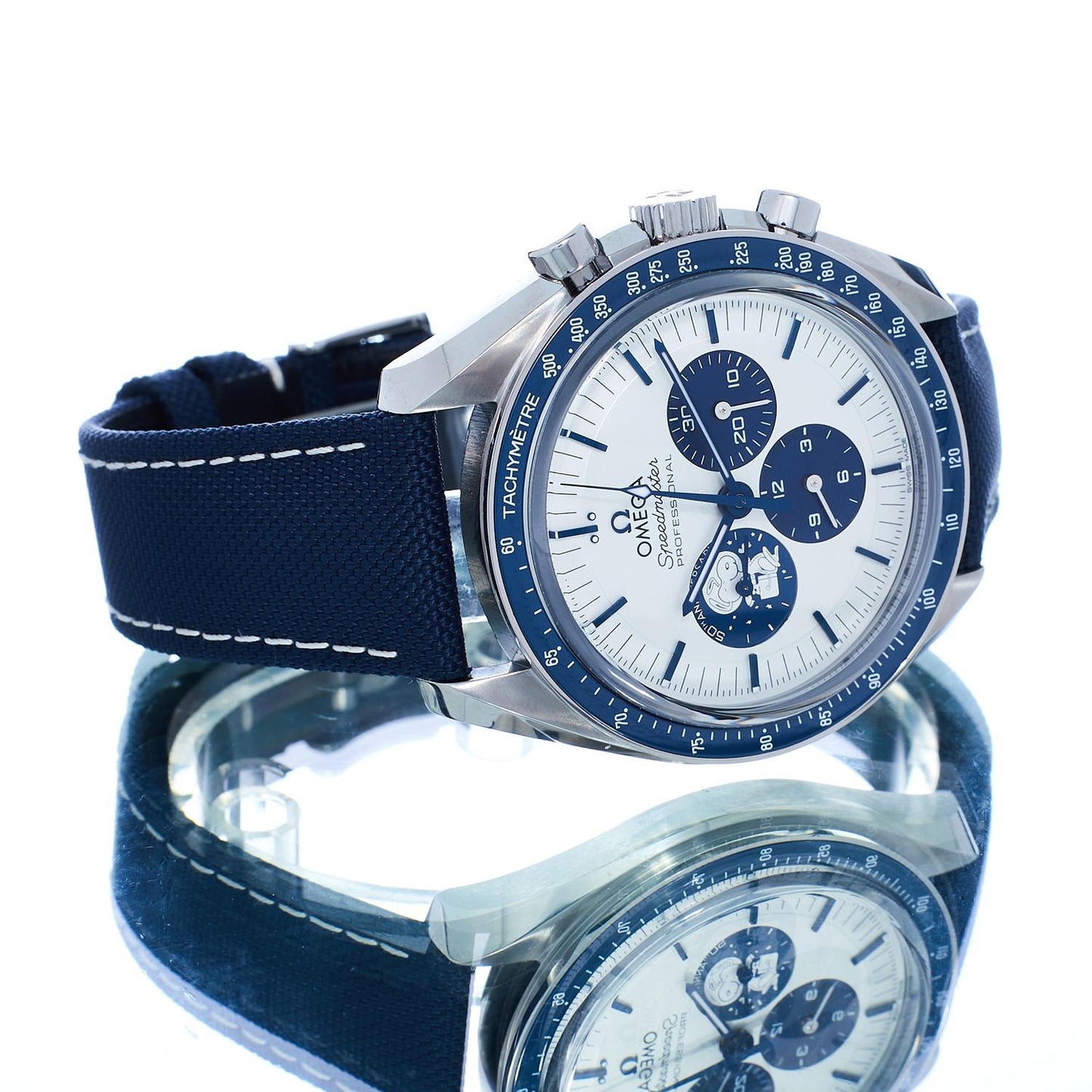 Pre-Owned Omega Speedmaster Silver Snoopy Award 50th Anniversary 31032425002001
