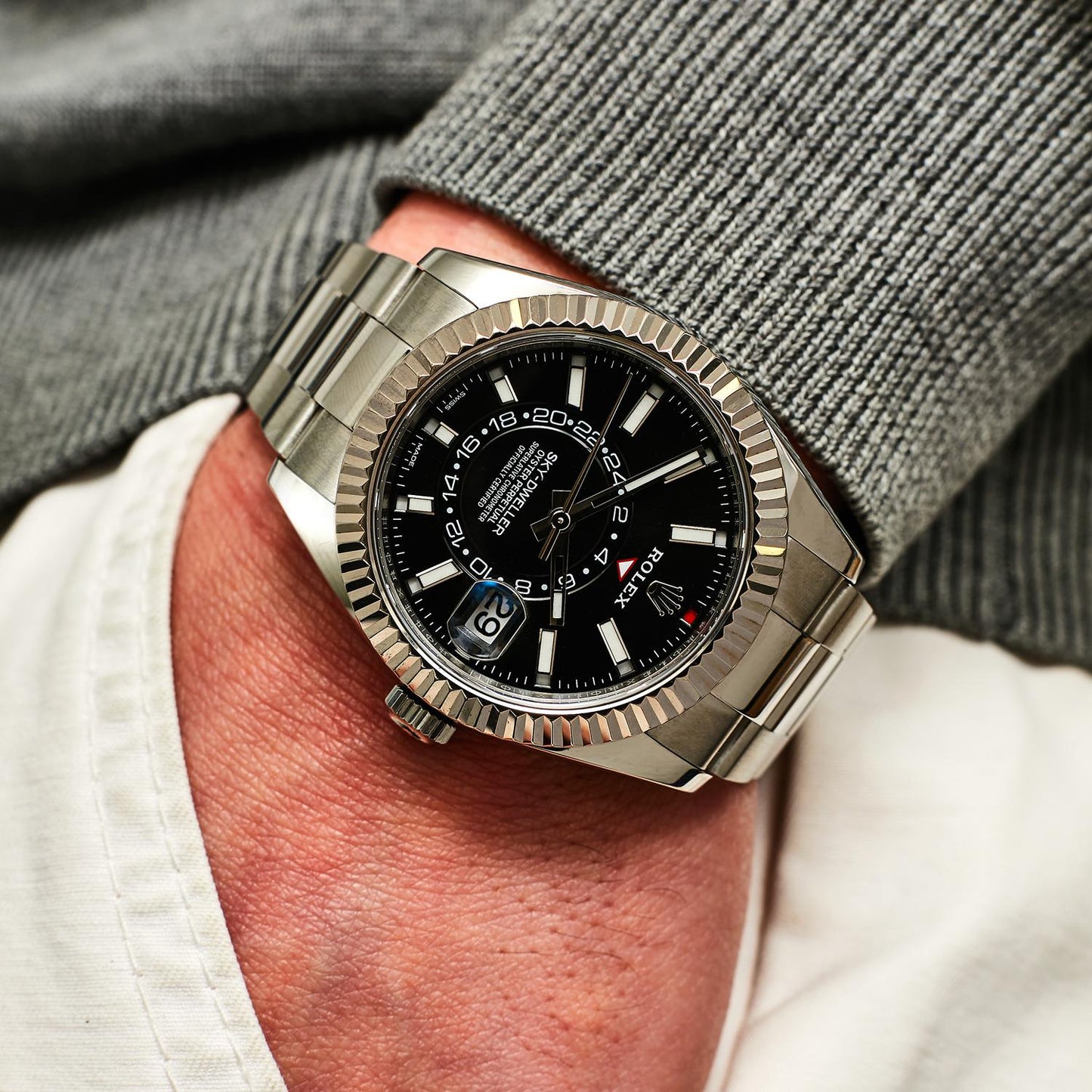 Pre-Owned Rolex Sky-Dweller 326934