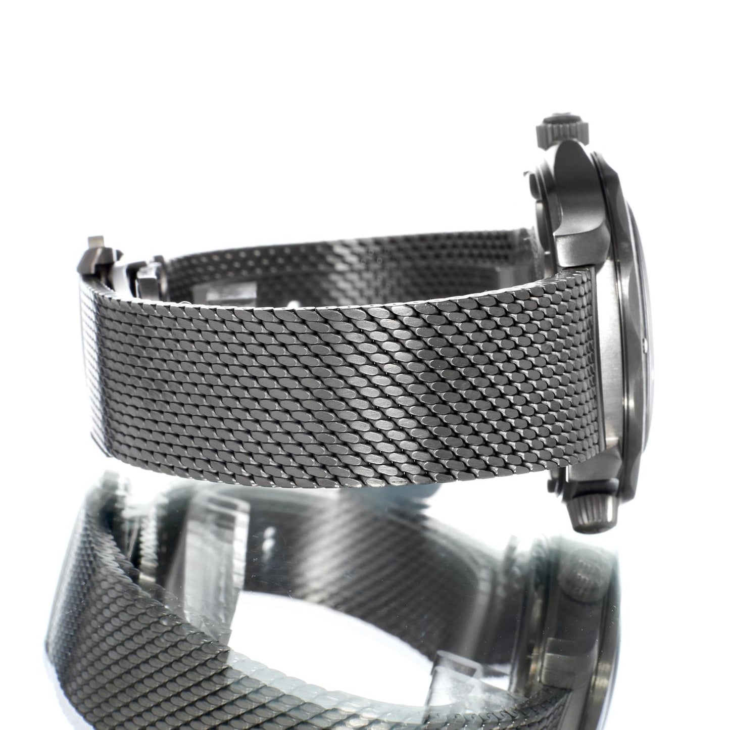 Pre-Owned Omega Seamaster Diver 300M 007 Edition 21090422001001