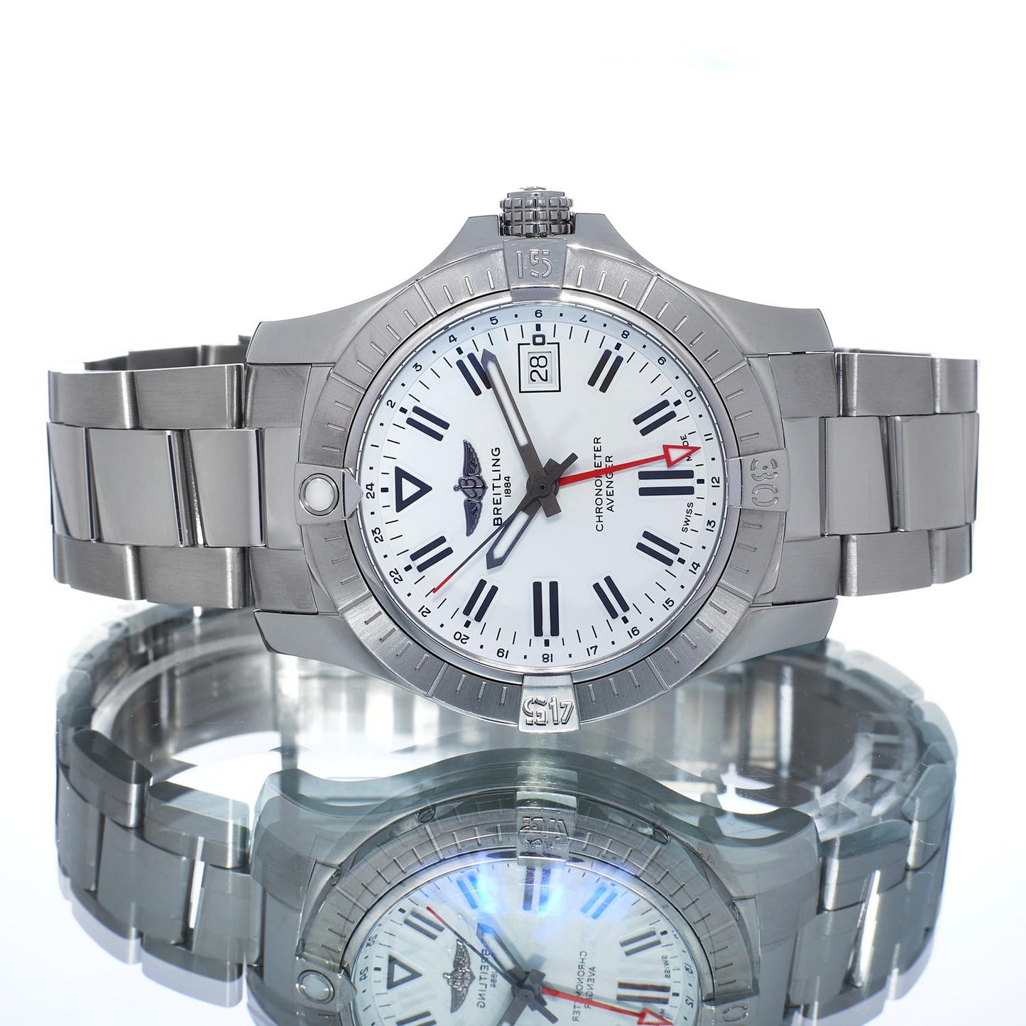 Pre-Owned Breitling Avenger GMT43 A32397101A1A1