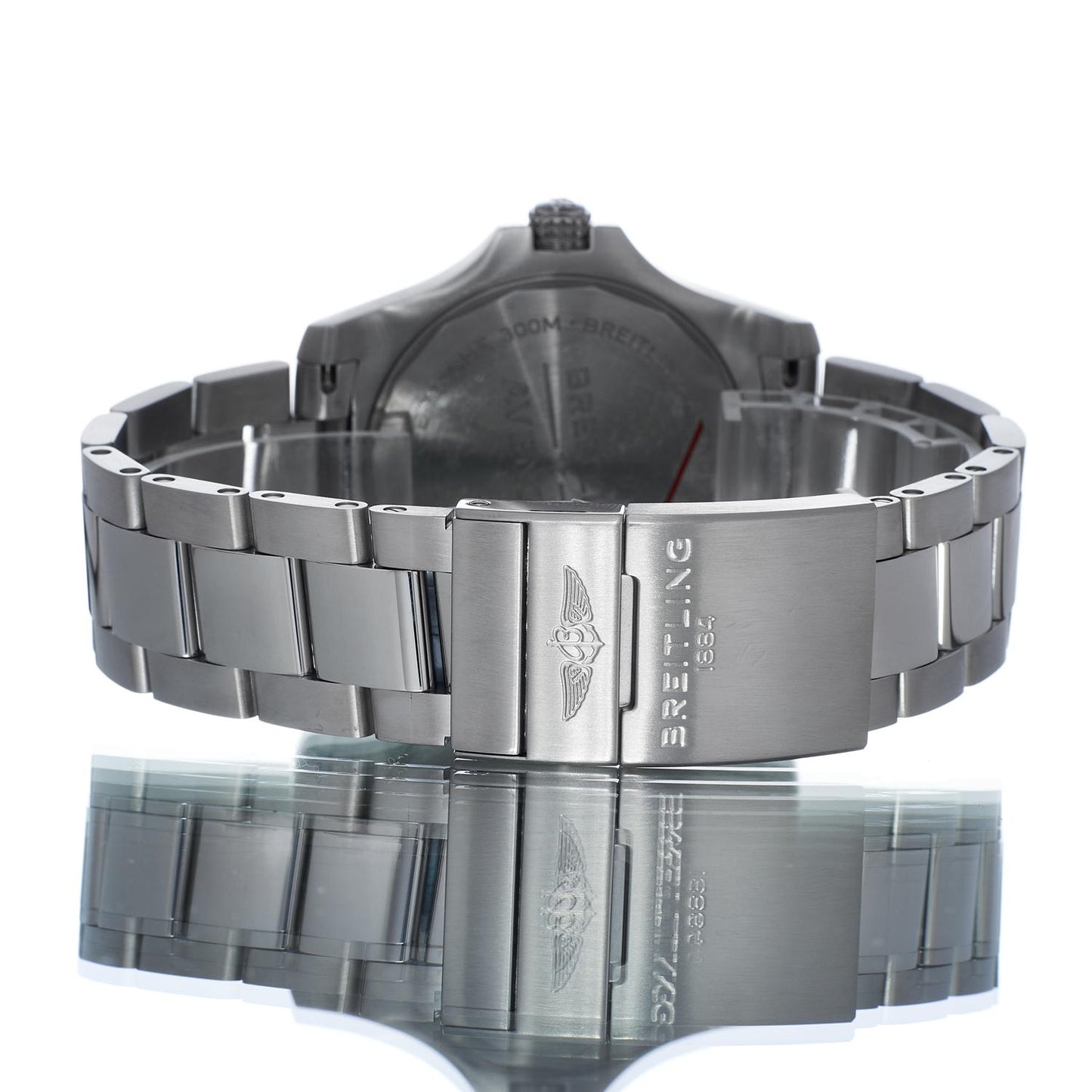 Pre-Owned Breitling Avenger GMT43 A32397101A1A1