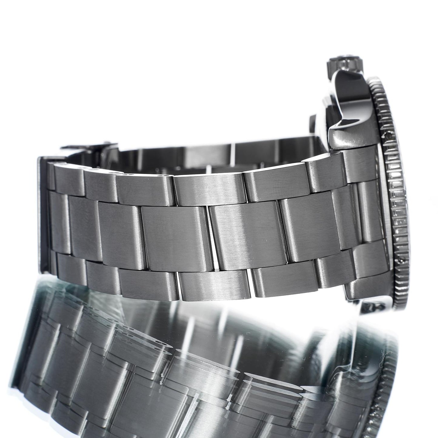 Pre-Owned Breitling Superocean II 42 A17392