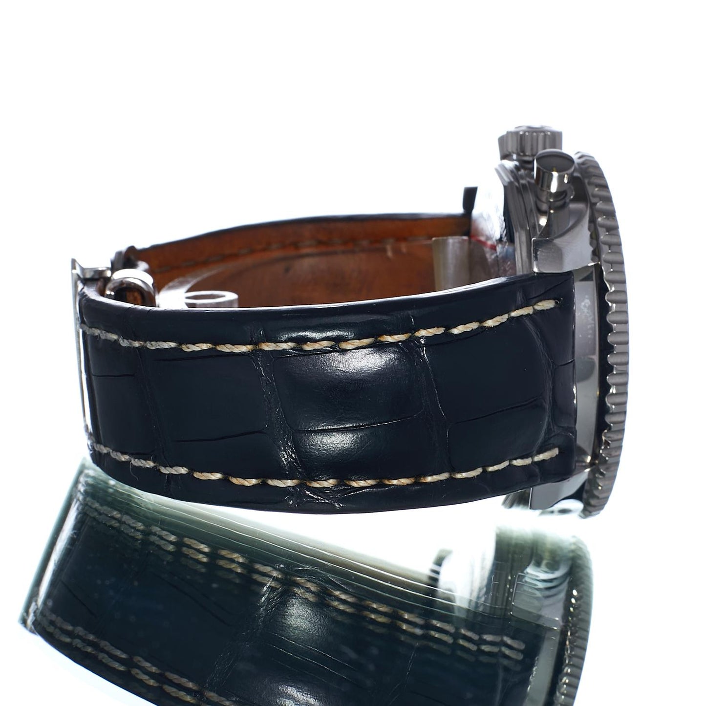 Pre-Owned Breitling Navitimer World A24322