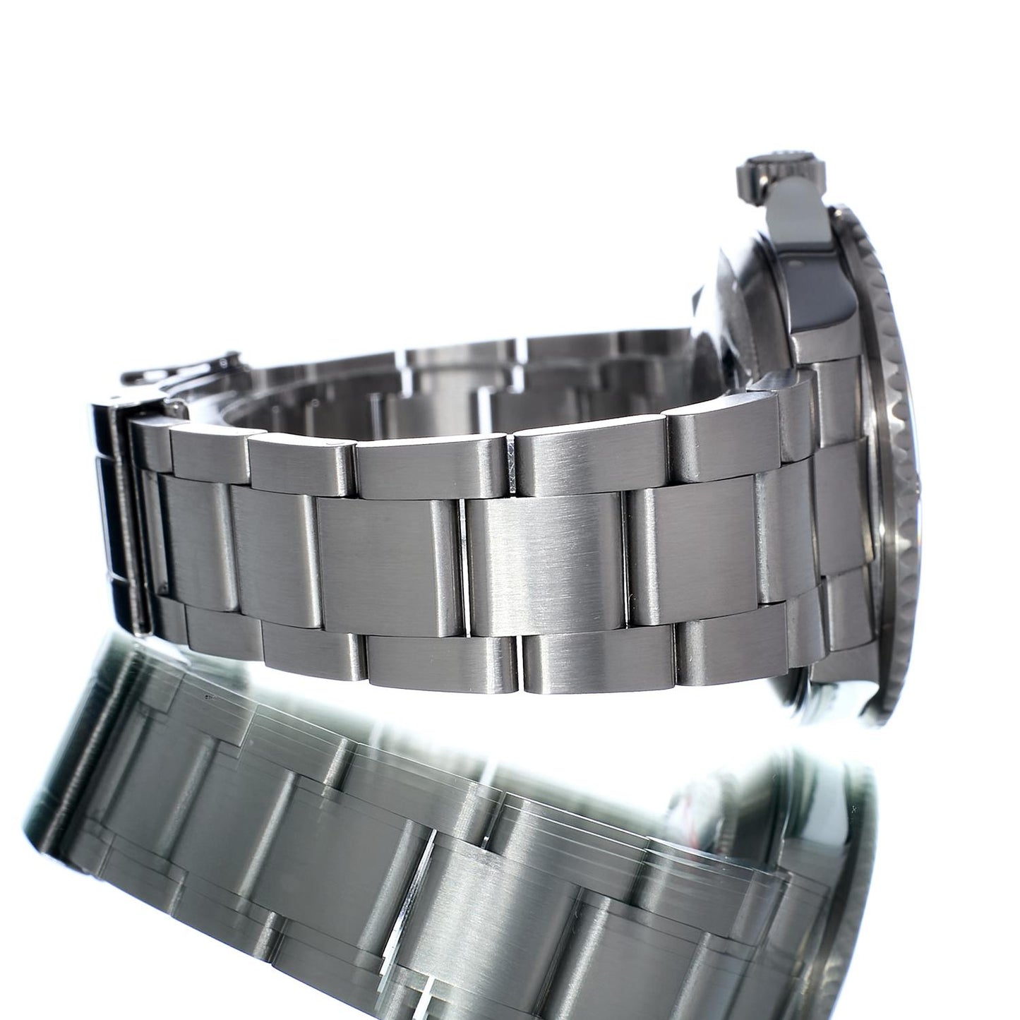 Pre-Owned Rolex Submariner Date 40 16610LV
