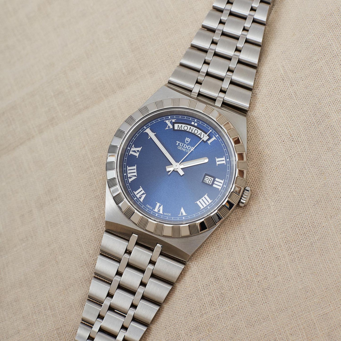 Pre-Owned Tudor Royal 28600