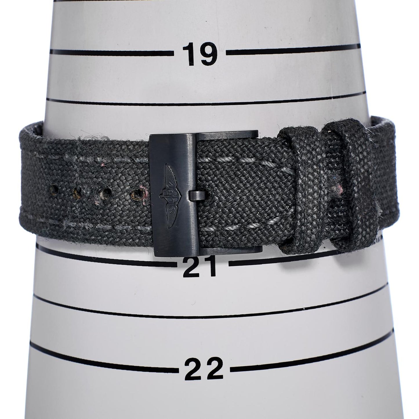 Pre-Owned Breitling Avenger Blackbird 44 V17311